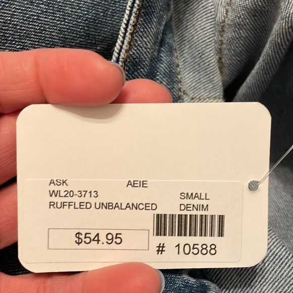 NWT Ruffle Denim Skirt. Sz Small - Picture 3 of 4